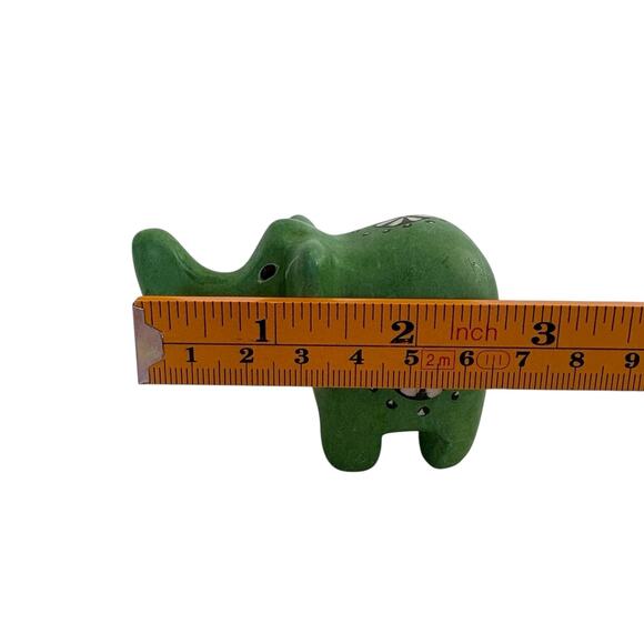 Hand Carved Green Soapstone Elephant Figurine African Safari Animal Sculpture - Picture 7 of 8